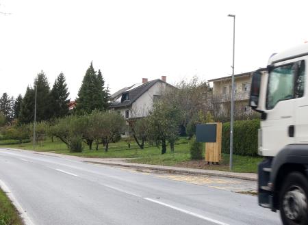 NOVE OGLASNE TABLE 14 FOTO LJUBO VUKELIČ